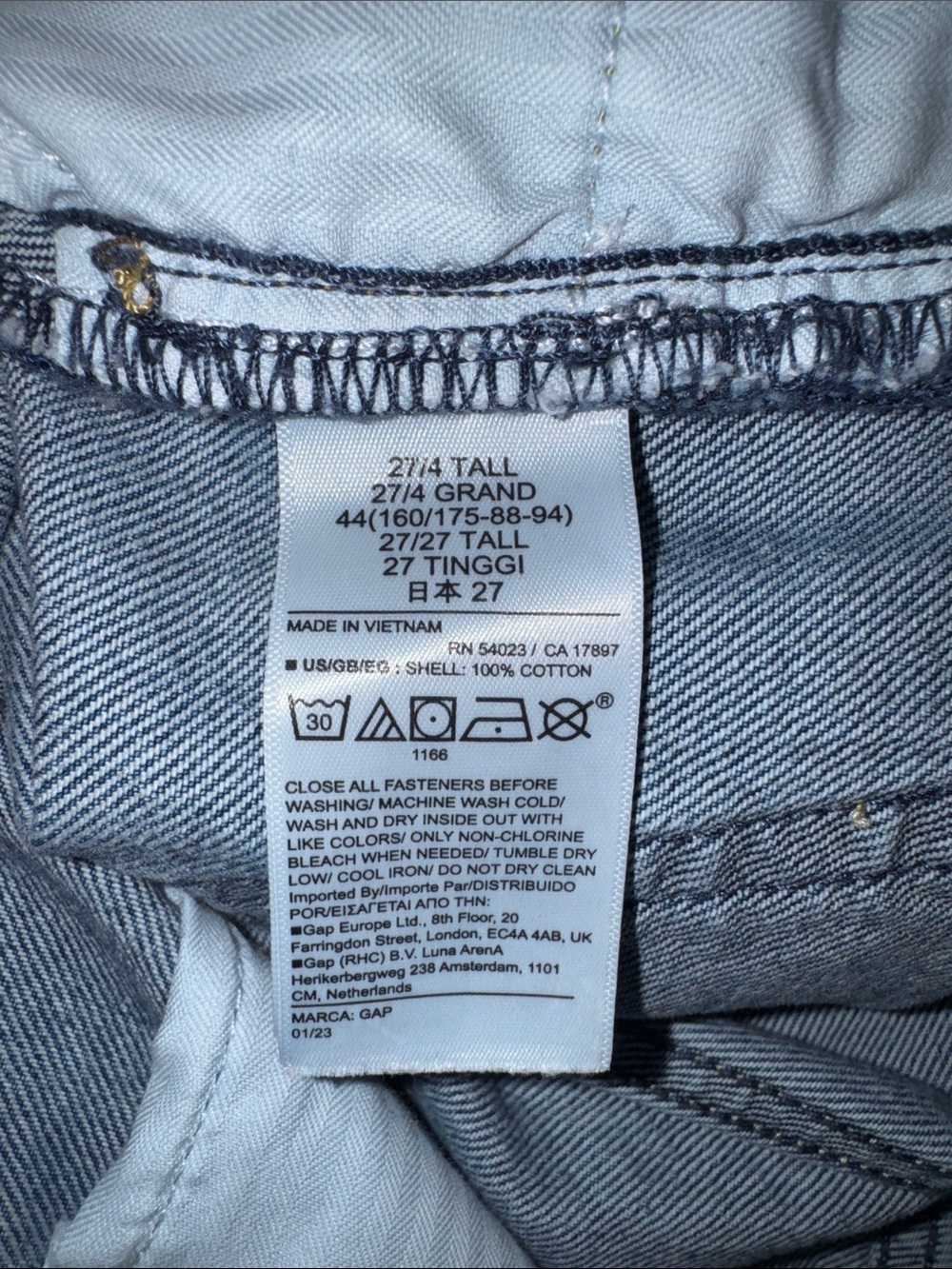 GAP Medium Blue - Stride Low Denim Shorts - Size 4 Tall - Picture 8 of 9